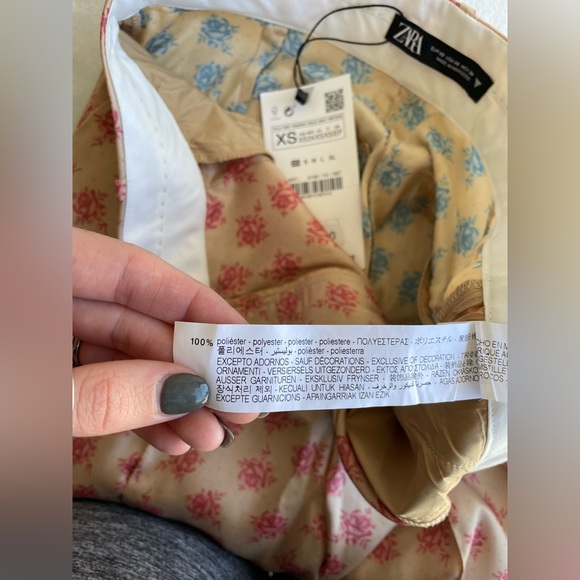 Zara satin printed pleated trouser - Picture 7 of 9